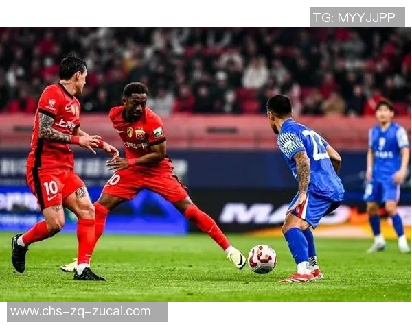 上港与大连的激战即将上演谁能在这场对决中笑到最后